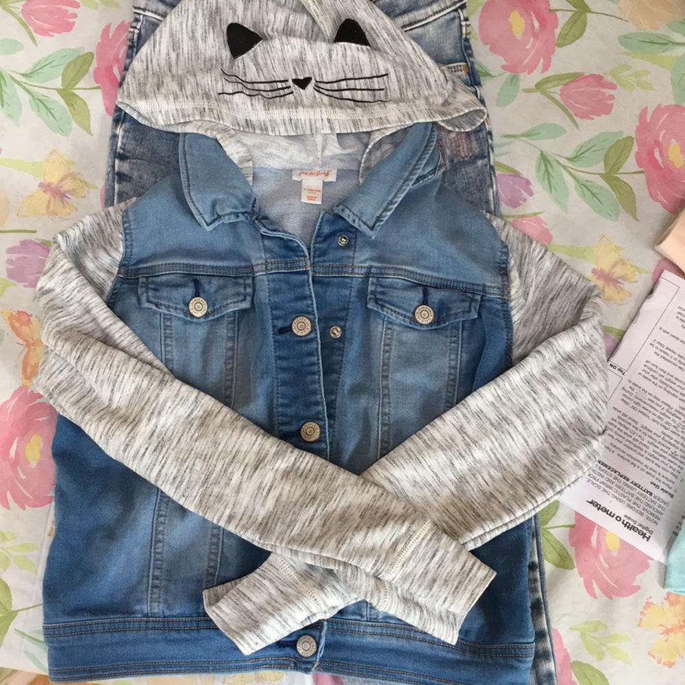 Cat and Jack hoodie😻